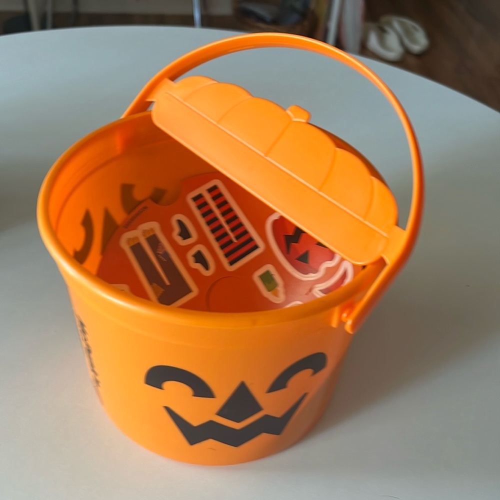 NEW 2022 MCDONALDS HALLOWEEN HAPPY MEAL MCPUNK'N BOO BUCKET PUMPKIN STICKERS